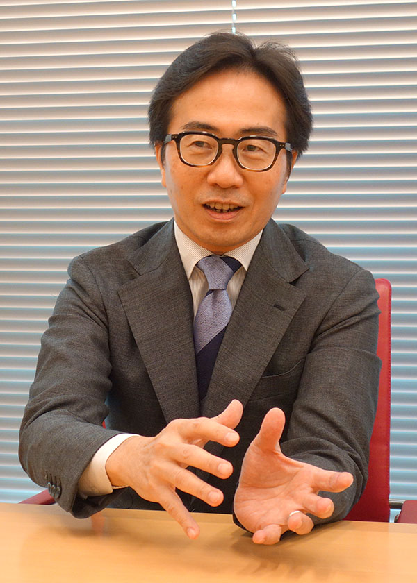 王子田賢史氏